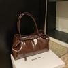 2025 Retro Oil Wax Leather Tote: Large Capacity Autumn/Winter Bag for Women - Single Shoulder or Handheld Commute Style
