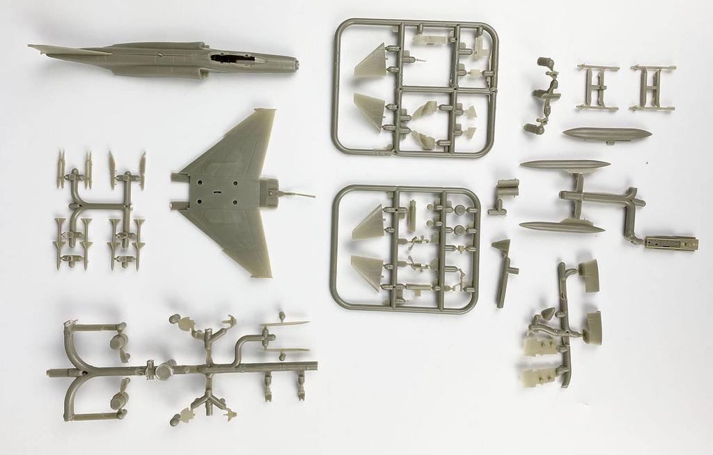 PLATZ Japan Air Force Kai Phantom II 306th Squadron Plastic Model Molded Color 1/144 Self-Defense F-4EJ Kai-Zanjo PF-52