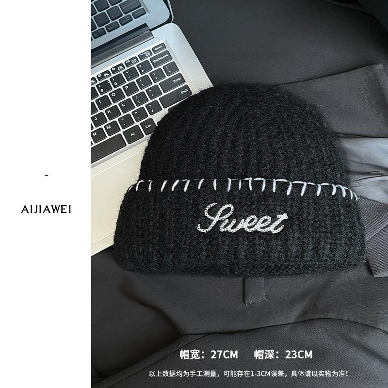 New wool hat women's season shows a small face and versatile knitted hat thermal ear protection Korean version bag head cold hat