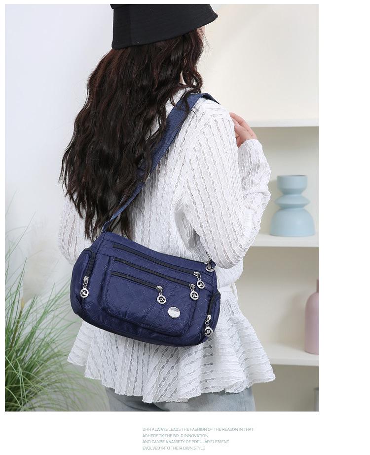 Women's Large Capacity Fashionable Oxford Cloth Crossbody Shoulder Bag.