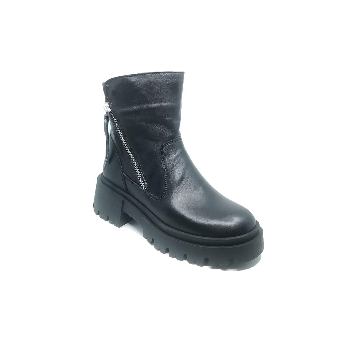 

Женские кожаные ботинки Janest 118-25001