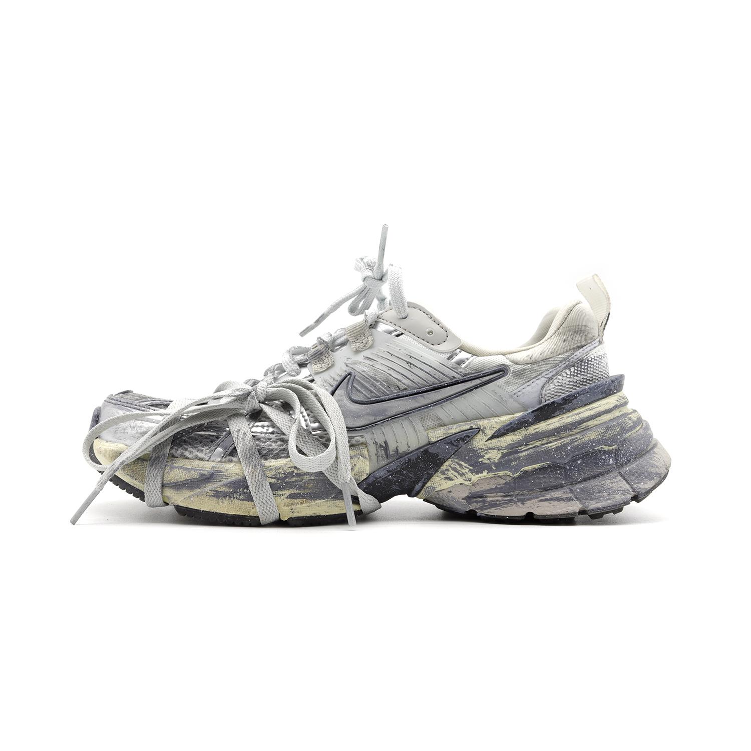 Nike V2K Run Low top Running Shoes Women s Gray White FD0736-100(Team140-) 36