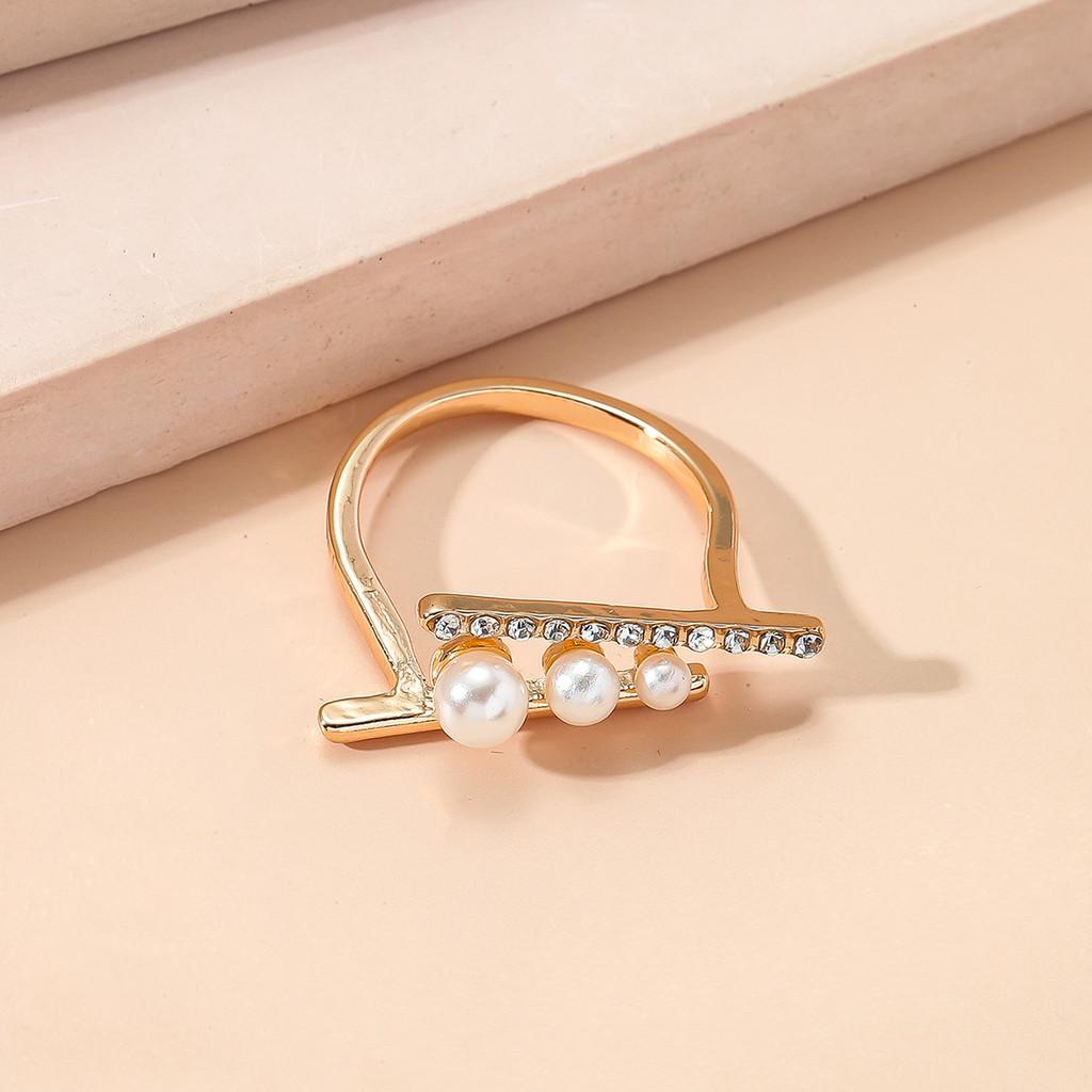 Minimalist Modern Pearl Adjustable Ring With Unique Geometric Design Ideal For Fashion Enthusiasts