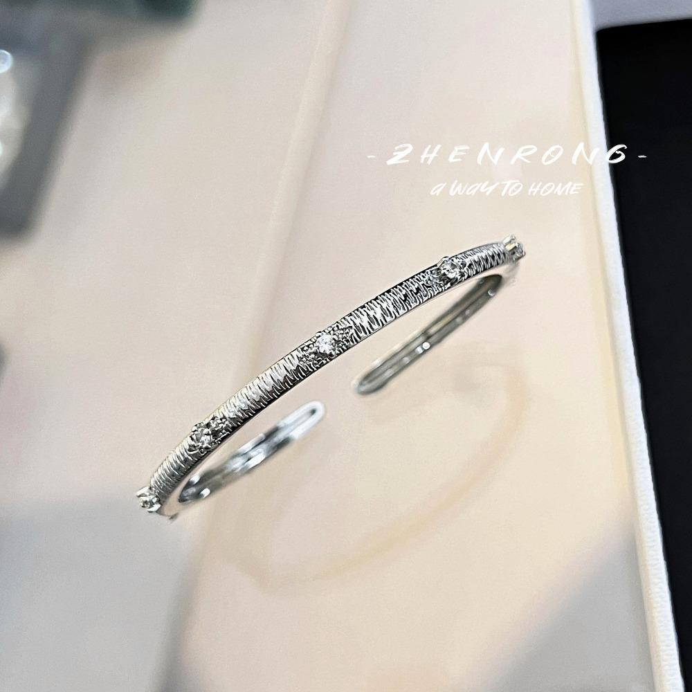 

Italian Vintage Narrow Brushed Bangle Elegant Open Bracelet for Women Fashion Jewelry
