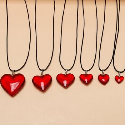 Trendy Red Heart Shaped Jewelry Necklace Adjustable Length Collarbone Chain Accessories For Fashion Lovers