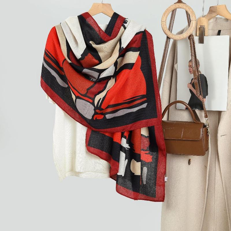 New women's print graffiti contrasting scarf scarf, fashionable autumn and winter thin shawl with sunscreen silk scarf