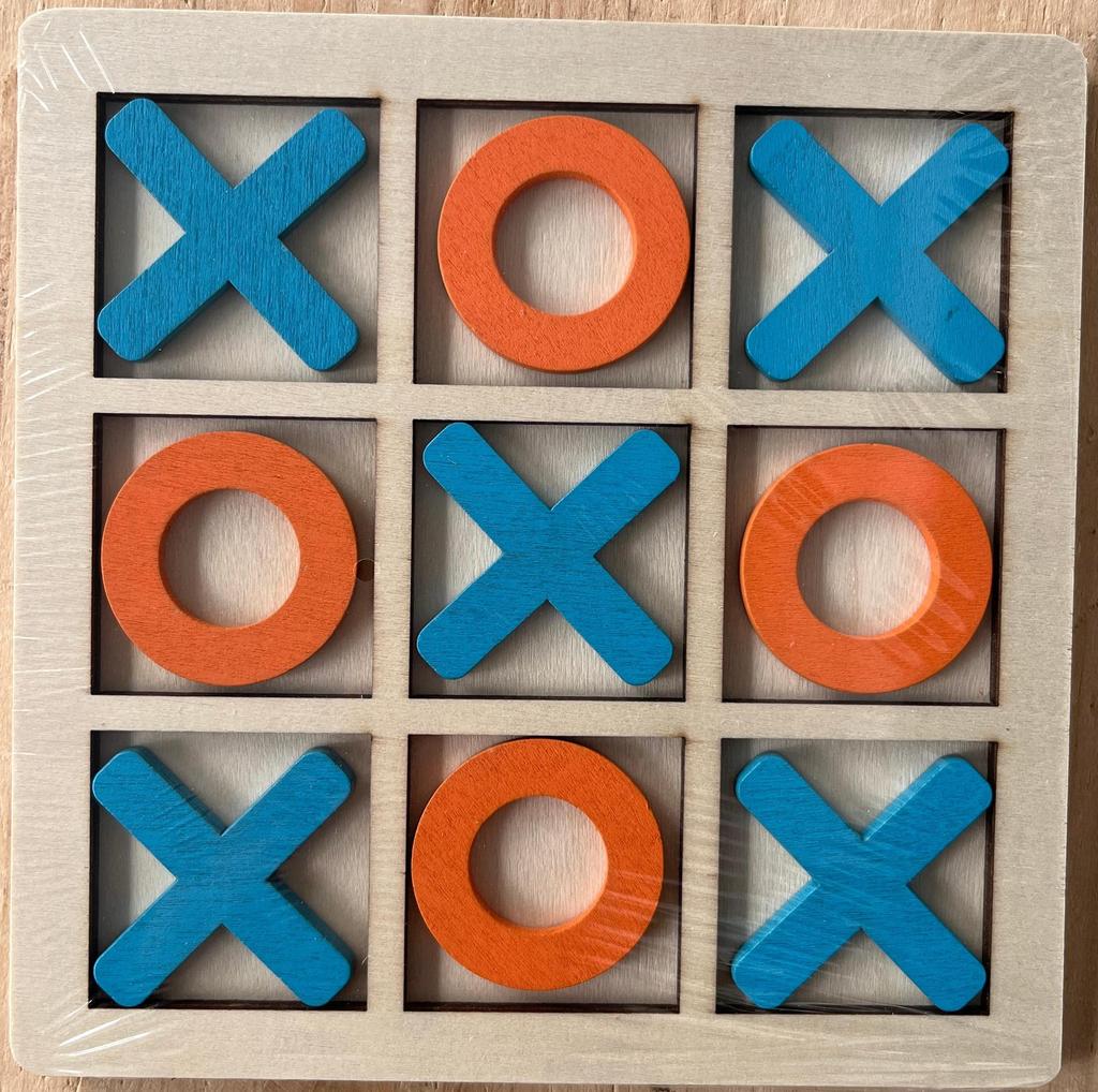 Wooden Tic-Tac-Toe Board Game: Educational Toy for Kids' Logical Thinking