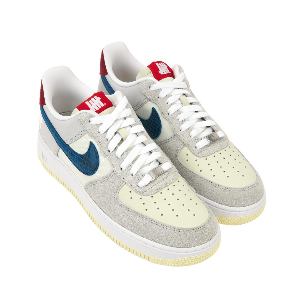 Sneakers Unisex Undefeated x Nike Air Force 1 Low 5 On It da Uomo Bianco Grigio-Nebbia Blu Imperiale DM8461-001