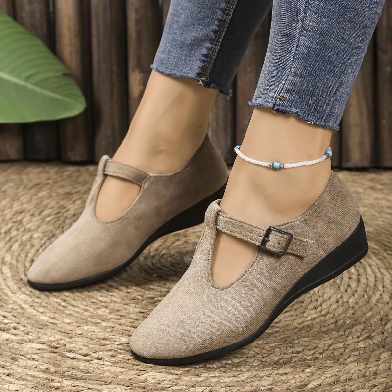 New Pointed-toe Shallow-mouthed Button-up Wedge Heels for Women In Large Size Single Shoes