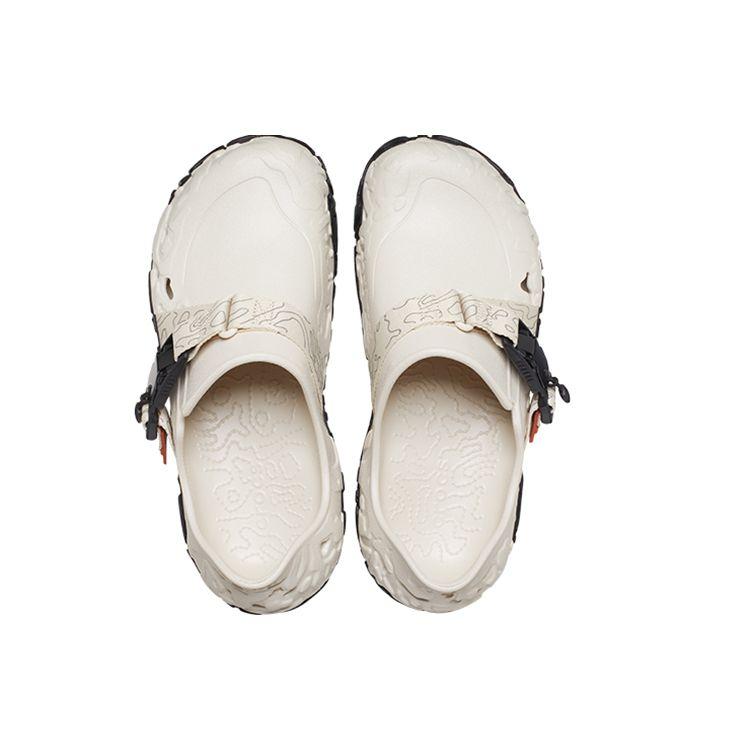 Crocs Unisex All-Terrain Atlas Stucco 208173-16U