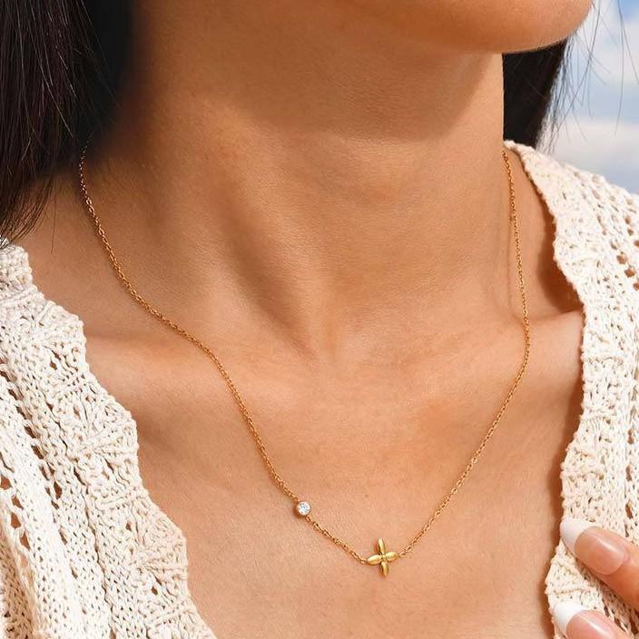 Jewelry Stainless Steel Butterfly Cross Heart Zircon Gold Necklace Women'S Jewelry Nc-2274