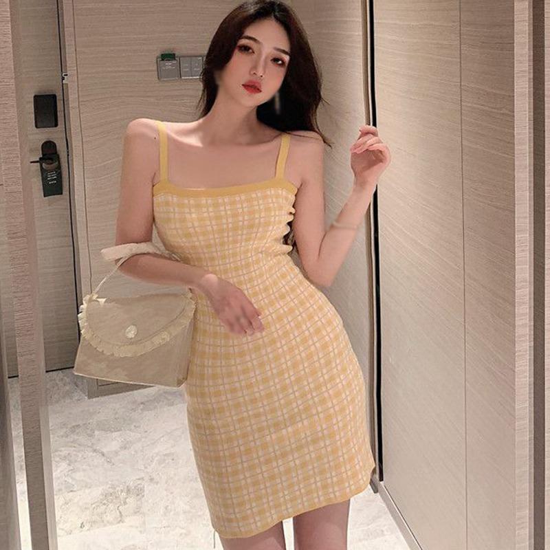 

Женские клетчатые узкие трикотажные платья без рукавов с открытой спиной и слингом