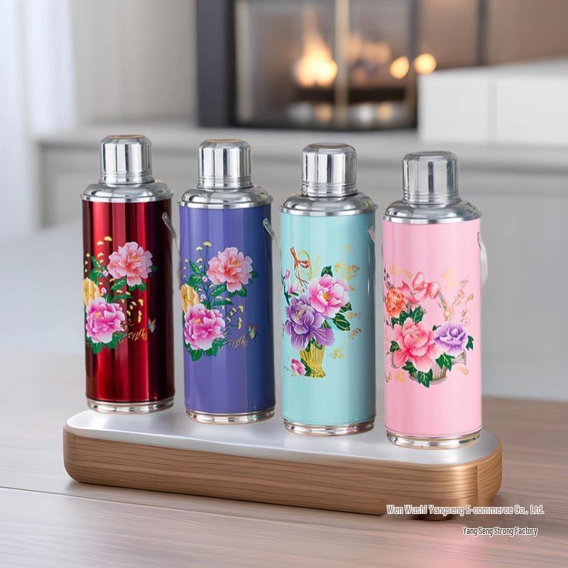Retro Chinese Style Handheld Thermos Flask for Tea - Nostalgic Wedding Celebration Kettle with Aluminum Shell