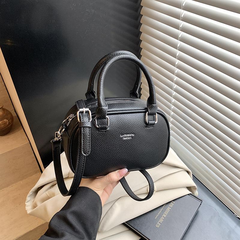 

Высококлассная нишевая сумка женская новая летняя модная универсальная на плечо через плечо сумка-мессенджер портативная сумка-подушка