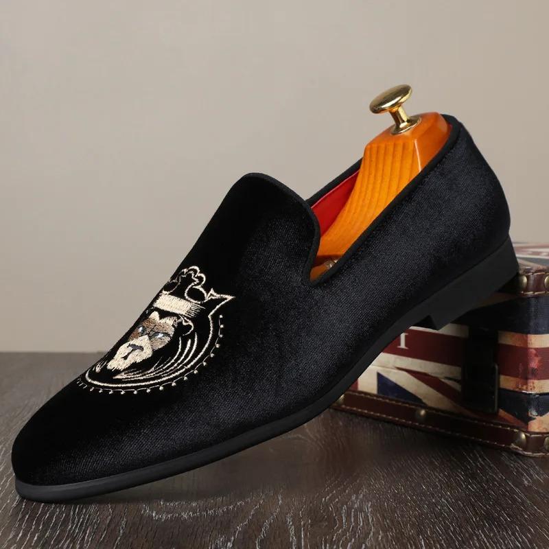 Zapatos de Hombre Moda Ante Zapatos Casuales Bordado Clásico Mocasines Cómodos Slip-On Calzado para Conducir Mocasines de Diseñador Zapatos de Hombre