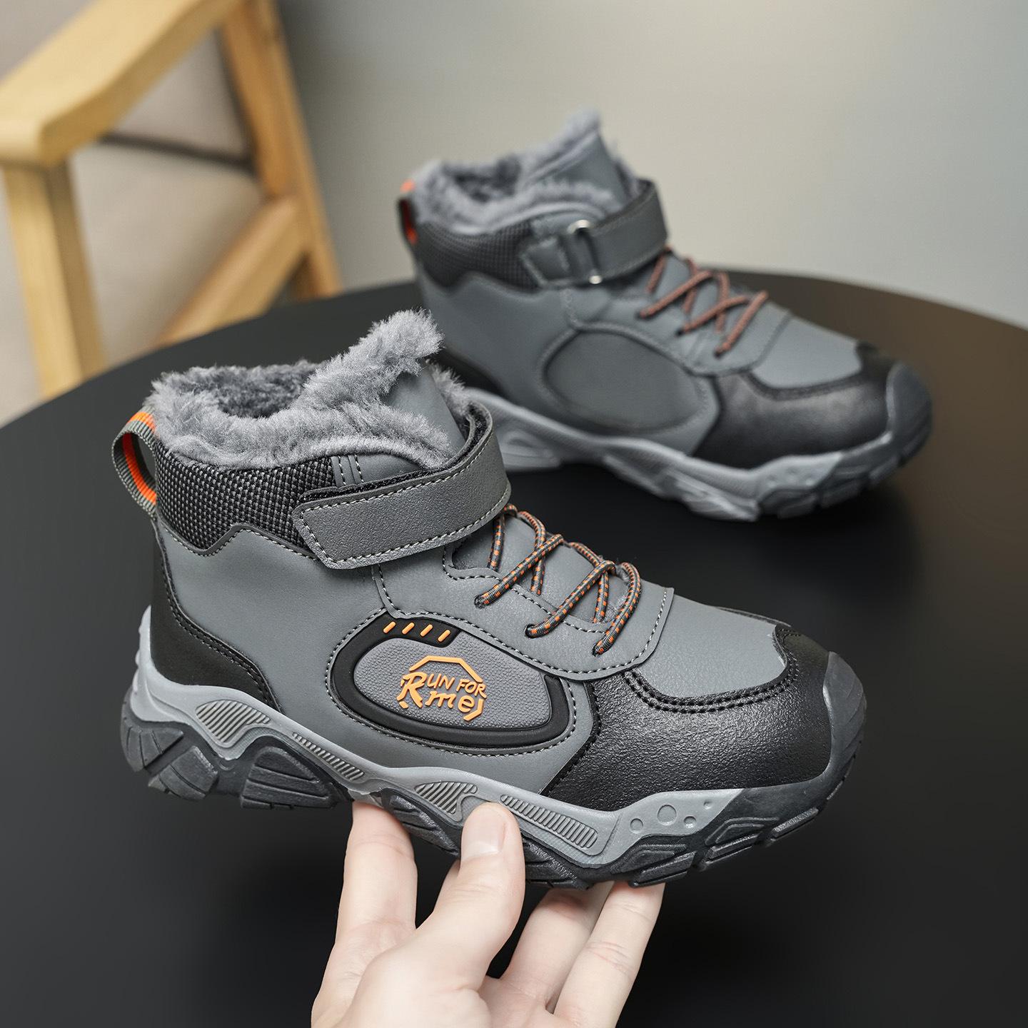 

Детские хлопковые туфли 2025 зима новые уличные функциональные хлопковые туфли на меху и с утолщением зимние теплые модные одноклассники 39 темно-серого