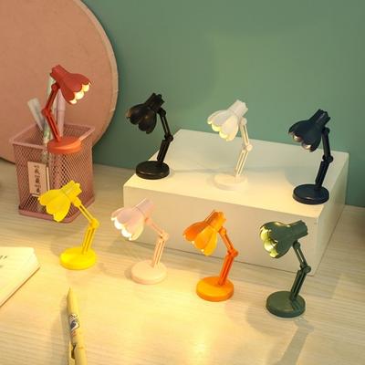 Desk Light Portable Protection Safe Eye Shape Flower Opening Magnetic LED Reading Lamp for Dorm