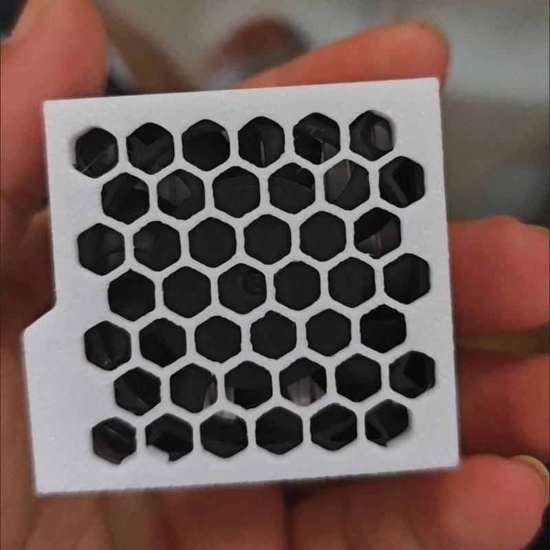 Semiconductor Heat Sink for Mobile Phone Tablet Cooling Fan Honeycomb Pattern Magnetic Cooling System Low Noise Heatsink