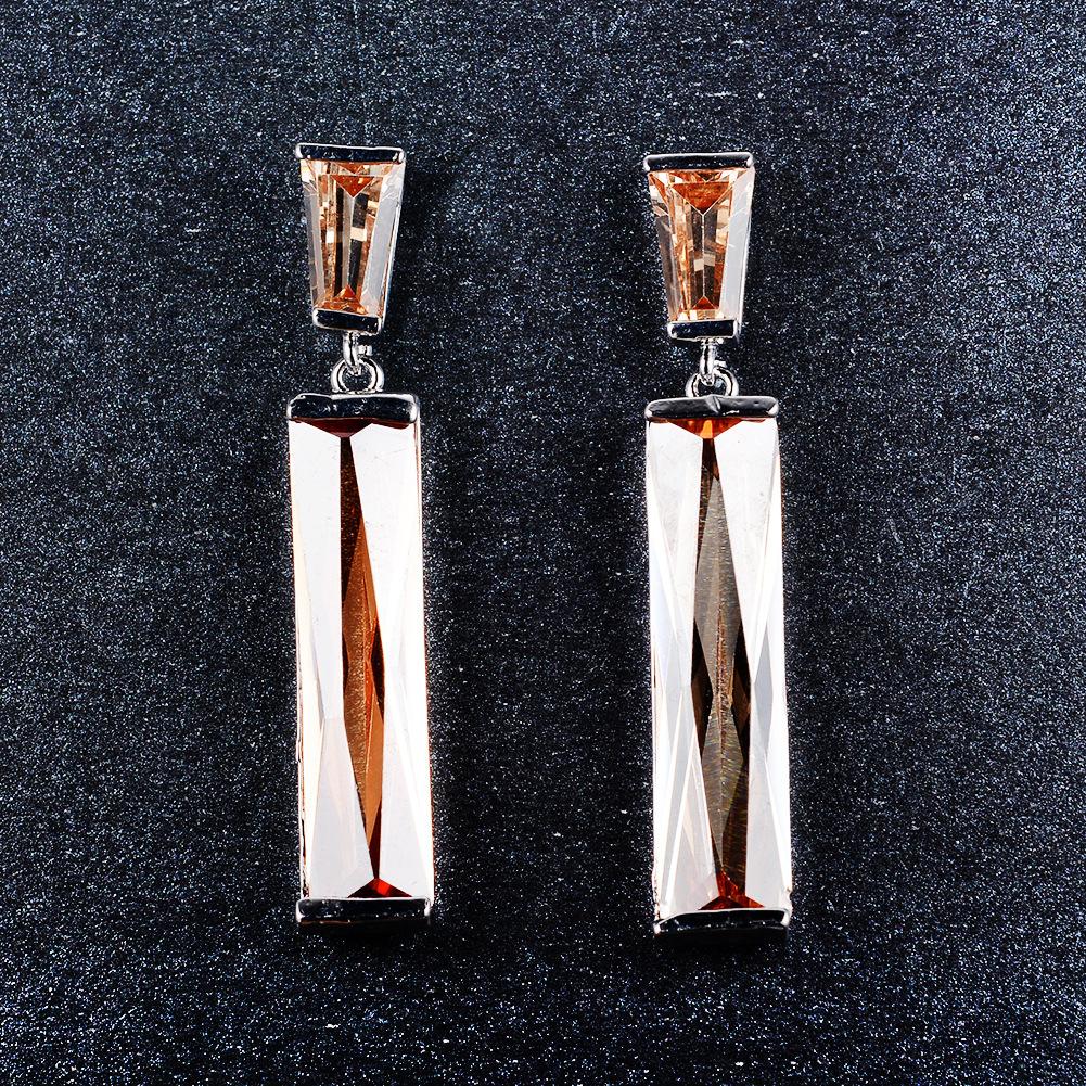 Hot Selling Geometric Long Earrings Fashionable Simple and Versatile Earrings