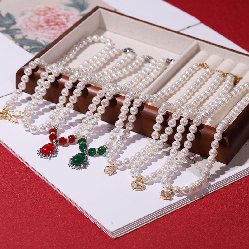 Set di Collana di Perle di Conchiglia Naturale di Mare Profondo da Donna: Gioielli Collana Clavicola in Tre Pezzi per la Festa della Mamma
