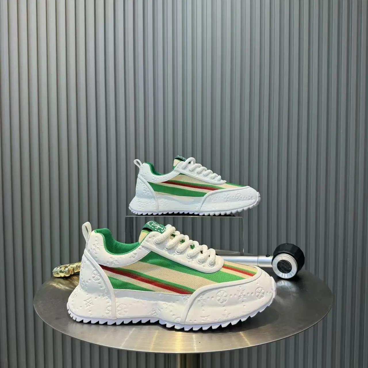 

Кожаные кроссовки для бега Мужские повседневные туфли Уличные дышащие Мужские для ходьбы Легкие Удобные Белые кроссовки Теннисные спортивные туфли 44 зелёный