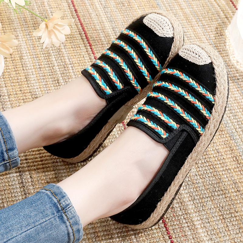 25 new and old Beijing cloth shoes women's casual ethnic style mother shoes breathable one-pedal women's shoes soft-soled casual shoes