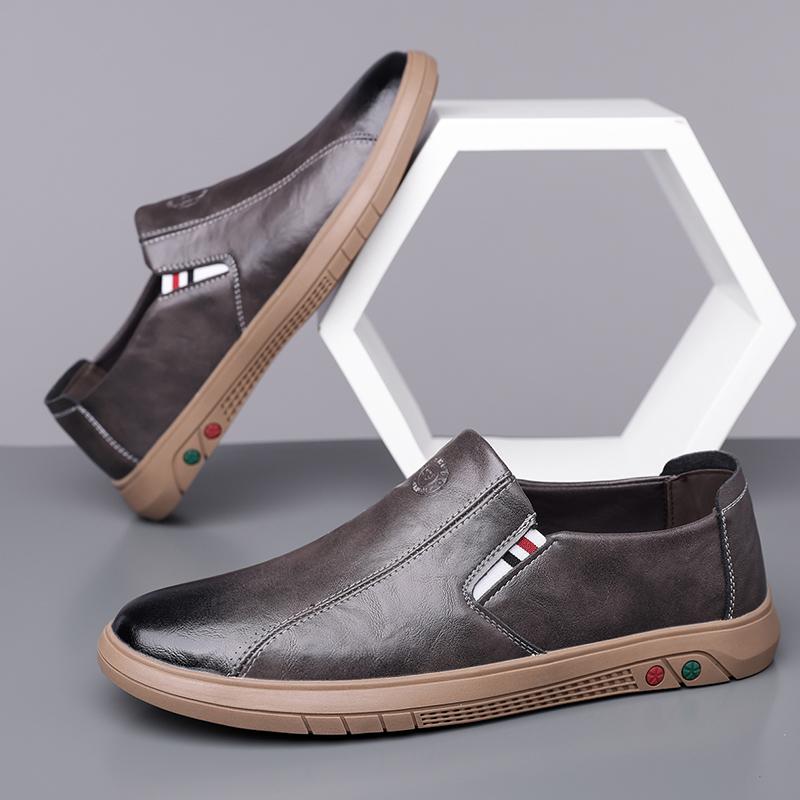 Men's Brand High Quality Round Headed Slip on Leather Shoes Flat Bottomed Handmade Soft Comfortable Fashionable Leisure Loafers