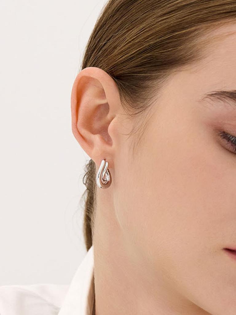 Hyeres Lor Etrev Silver (W) Knot Wave One-Touch Earrings Hl2E59239W9Xxx