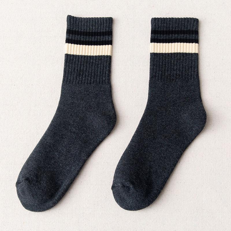 Men's Mid-Calf Towel Socks - Fleece-Lined, Odor-Resistant, Thick Warm Terry Socks for Autumn and Winter.