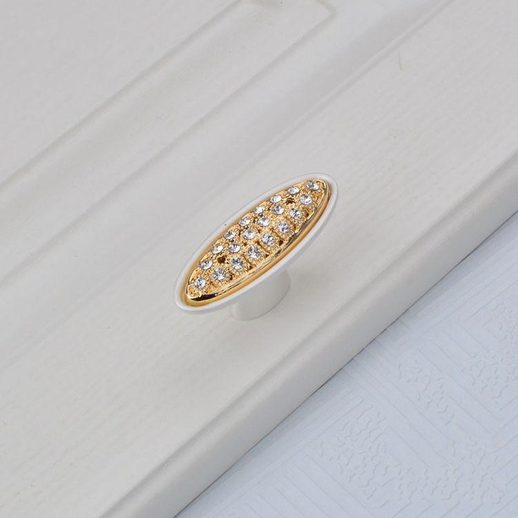 Luxus-Kleiderschranktür-Schrankgriff im europäischen Stil Schrankschubladen-Set mit Diamantkristall-Einlochgriff