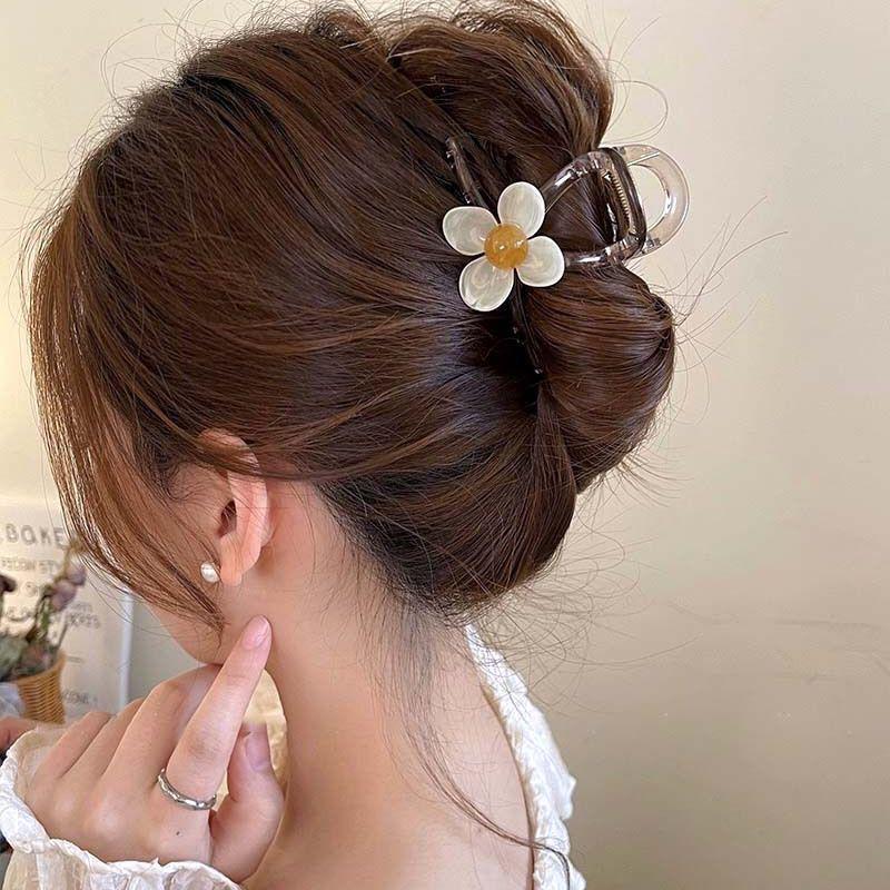 Elegant Large Hair Claw Clip for Thick Hair - High-End Korean Updo Shark Clip