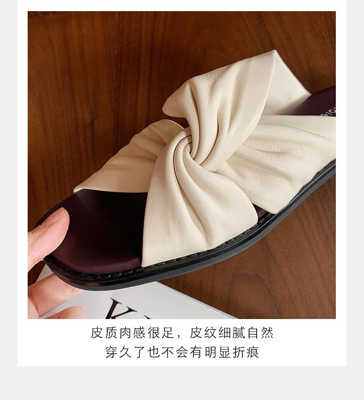 

Grape mother Internet celebrity with the same soft~ giant comfortable soft skin folds twist versatile square head cloud half slippers 40 белый