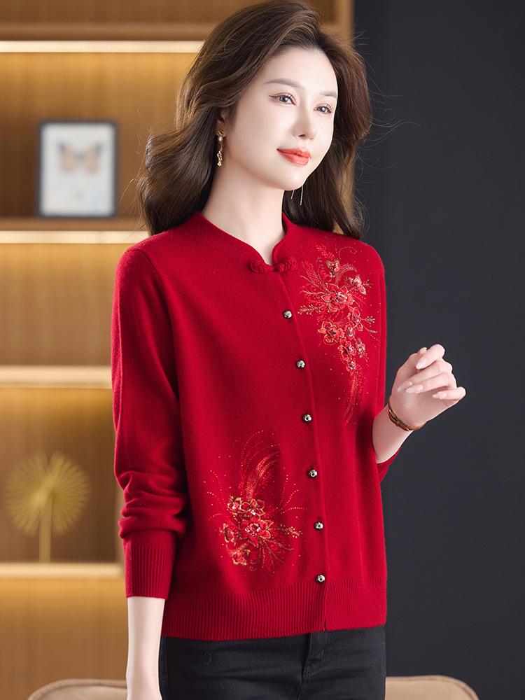 Mom's Stylish Chinese-Style Wool Cardigan for Middle-Aged Women