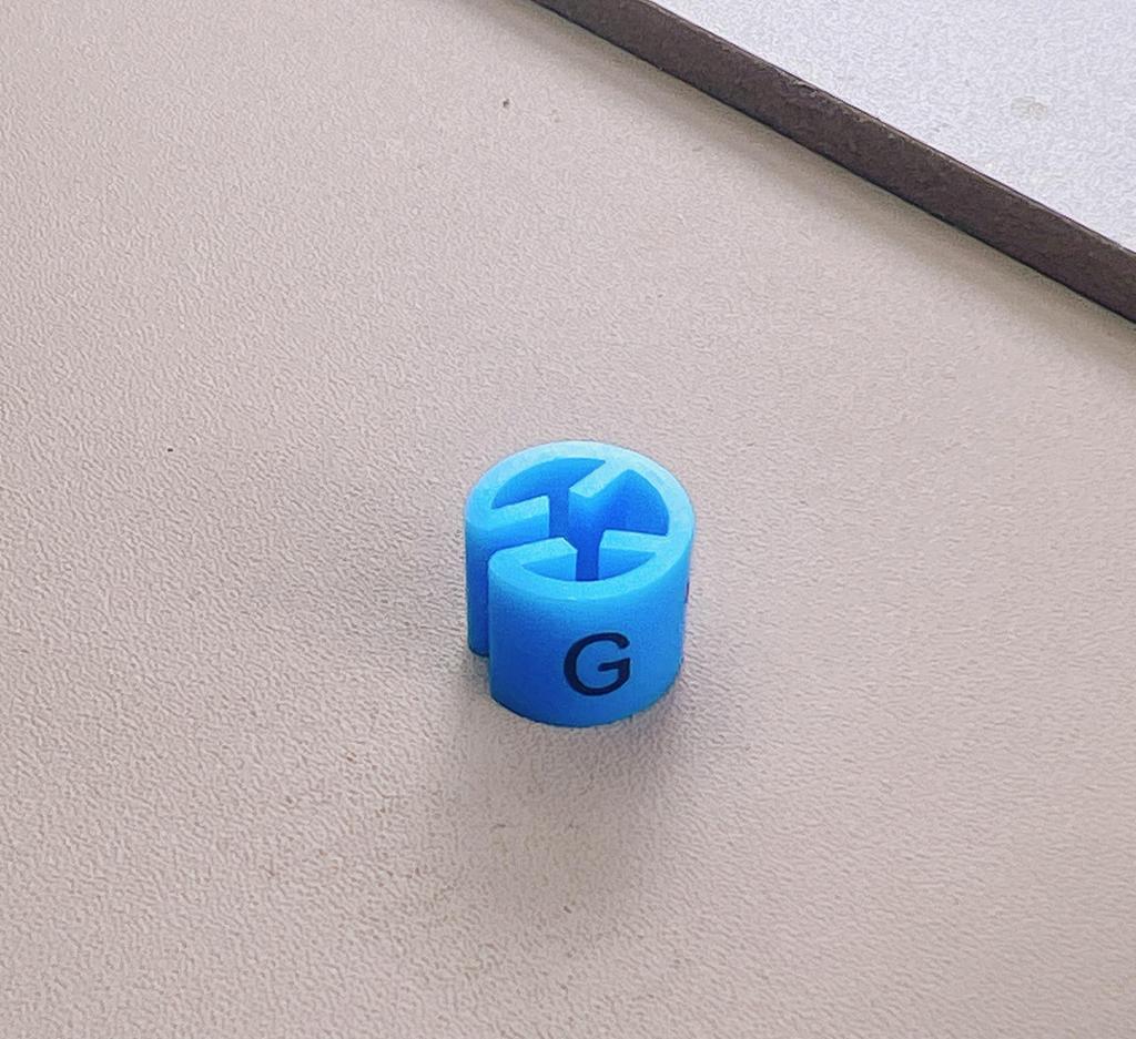 Double-Sided Round Clothing Size Marker Clip for Adult & Children Hangers