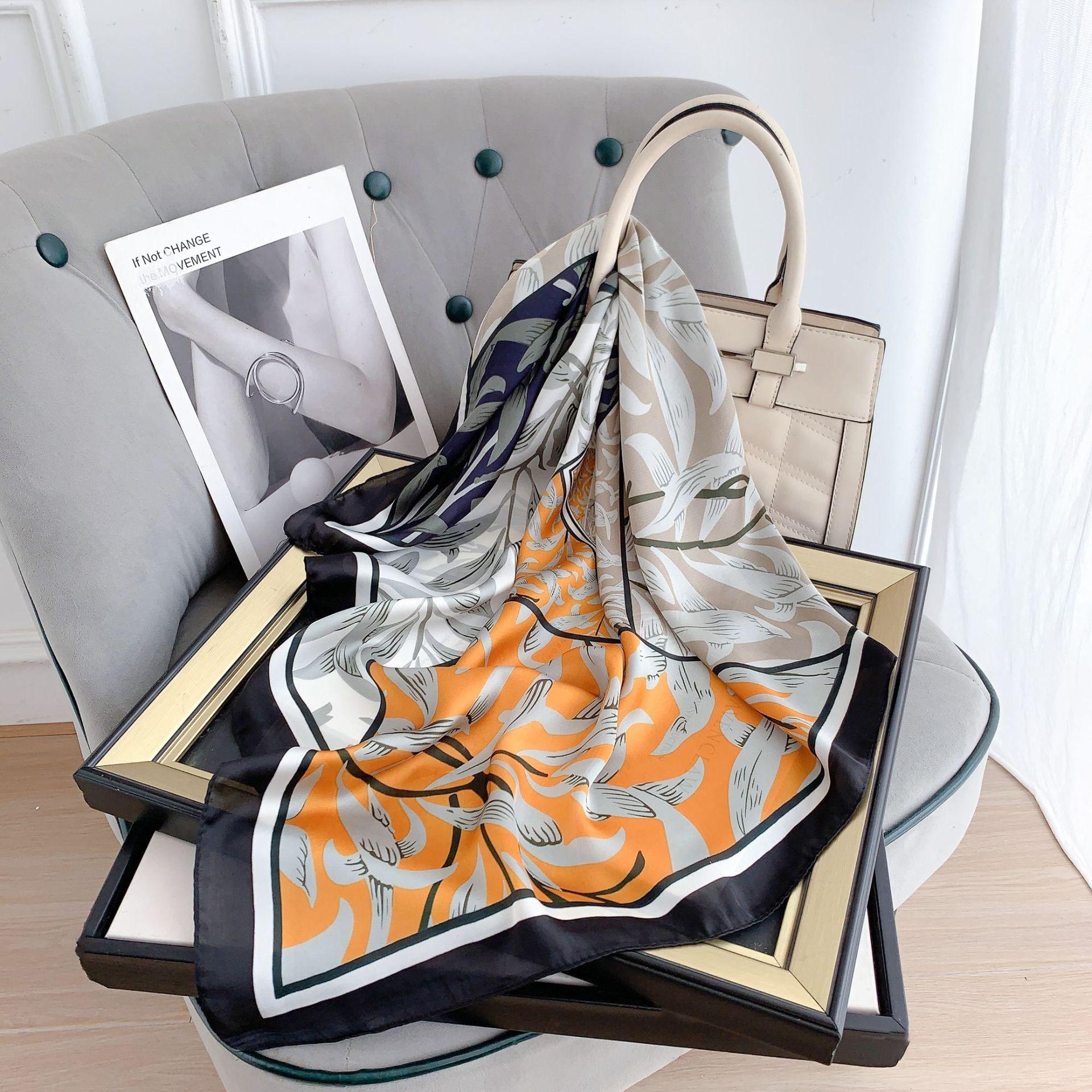 

Новый шелковый платок с принтом, темпераментный маленький квадратный платок, шаль двойного назначения, универсальный модный платок для сумки, головной платок для женщин 70*70cm