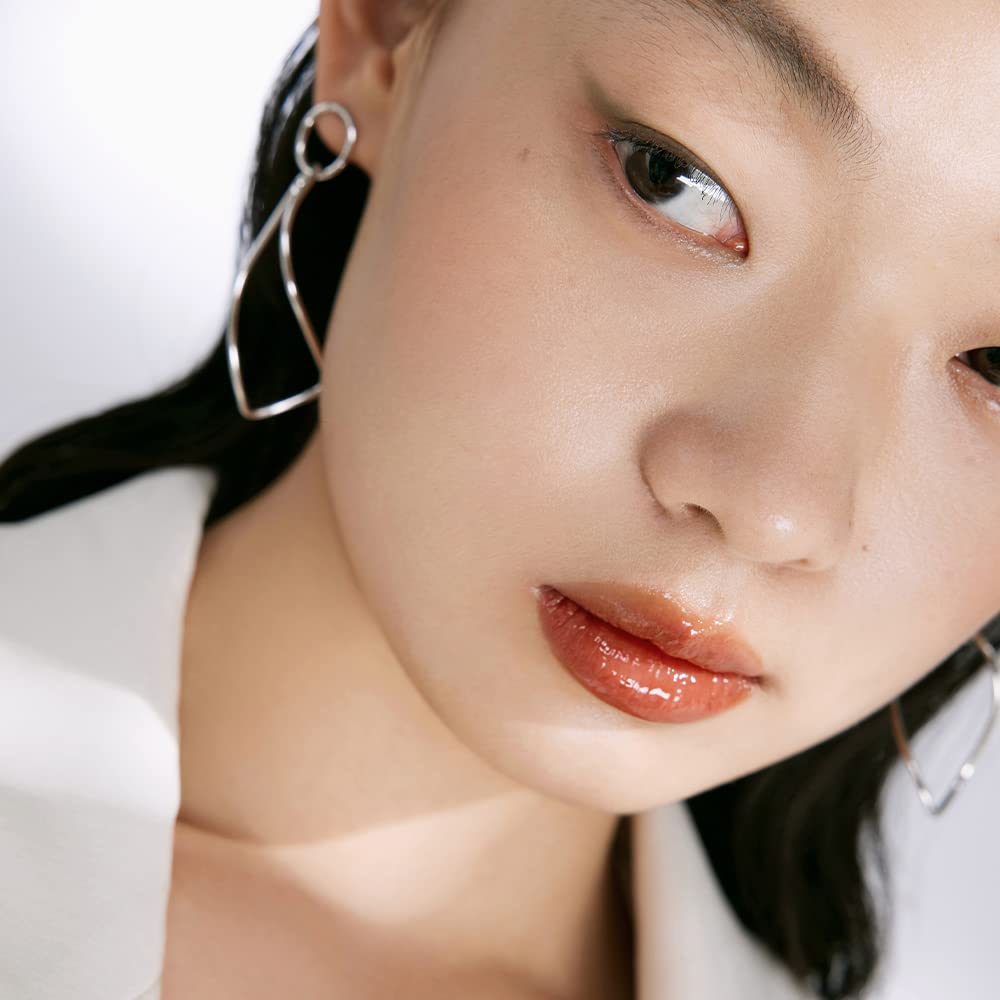 INTO U Lip Tint Water Reflecting Lip Tint R01 Love at First Sight Amaretto Ginger #R06 Tempting Chocolate Liqueur