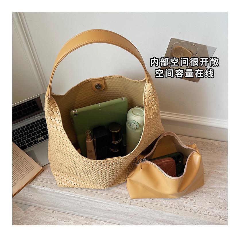 IELGY Portable Woven Pattern Bag Large Capacity Commuter Shoulder Underarm Tote Bag