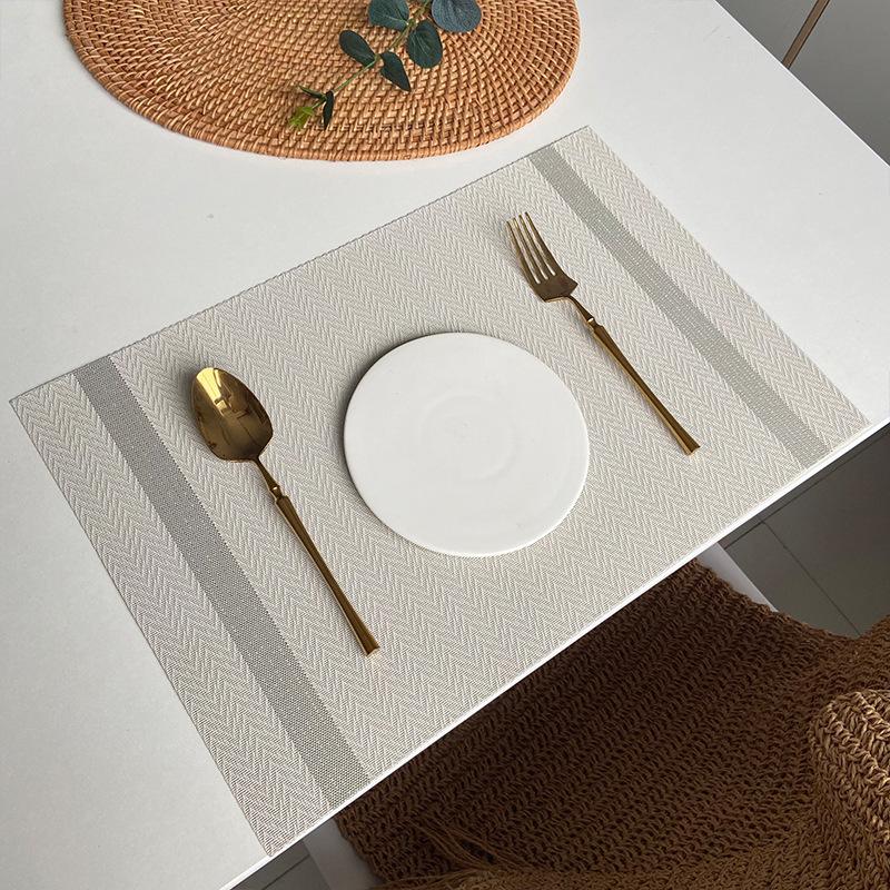 Nordisches PVC Hitzebeständiges Tischset Wasserdicht Ölbeständig Rutschfest Tischsets Doppelgestreiftes Design Hotels Restaurants Esstisch Dekor