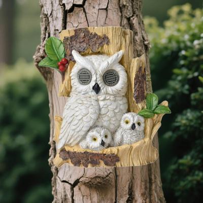 Garden Owl Solar Light Statue Animal Figurine, Creative, with Realistic Eye Movement Resin Sculpture