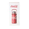 Izolowany kubek Germ Coca-Cola z podwójną marką