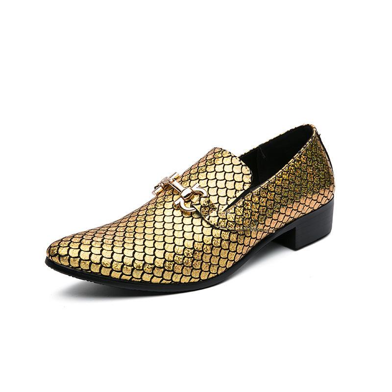 Fish Scale Loafers Men's Large Size Fashion Horse Buckle Foot Leather Shoes Nightclub Personality Lazy Shoes Men