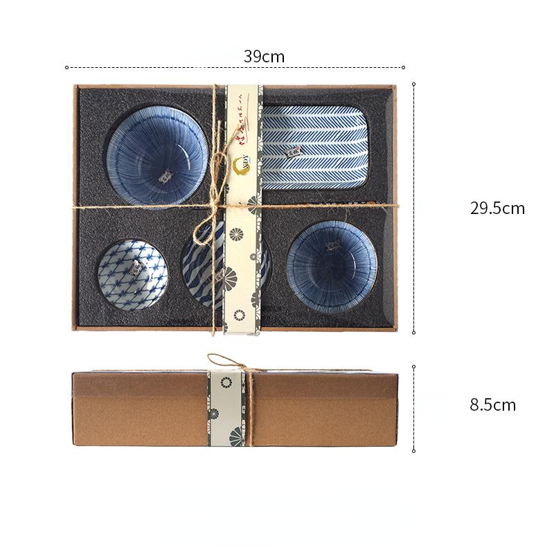 Japanese Style Blue and White Porcelain Dinnerware Sets for One Person Dinner Include Bowls, Plate, Chopsticks, Dishes Set Ceramic Gift Box Set of 6