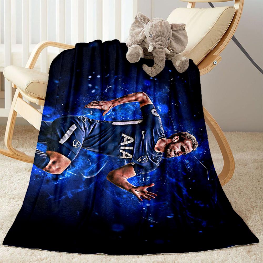 Football Player Action Blanket Ultra-Soft Great for Bedding Office Chair Chair All-Season Use Modern Style Ideal Gift For Birthday Valentine'S Day