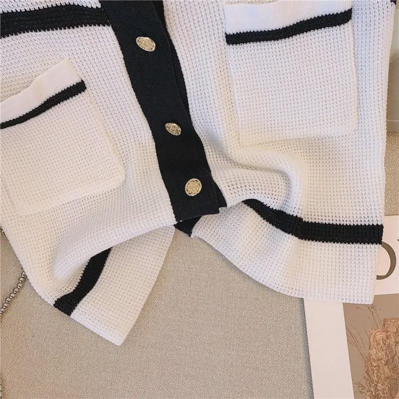 Summer Xiaoxiang Style Sleeveless Knitted Vest - Artful, Contrasting Colors, Celebrity Chic