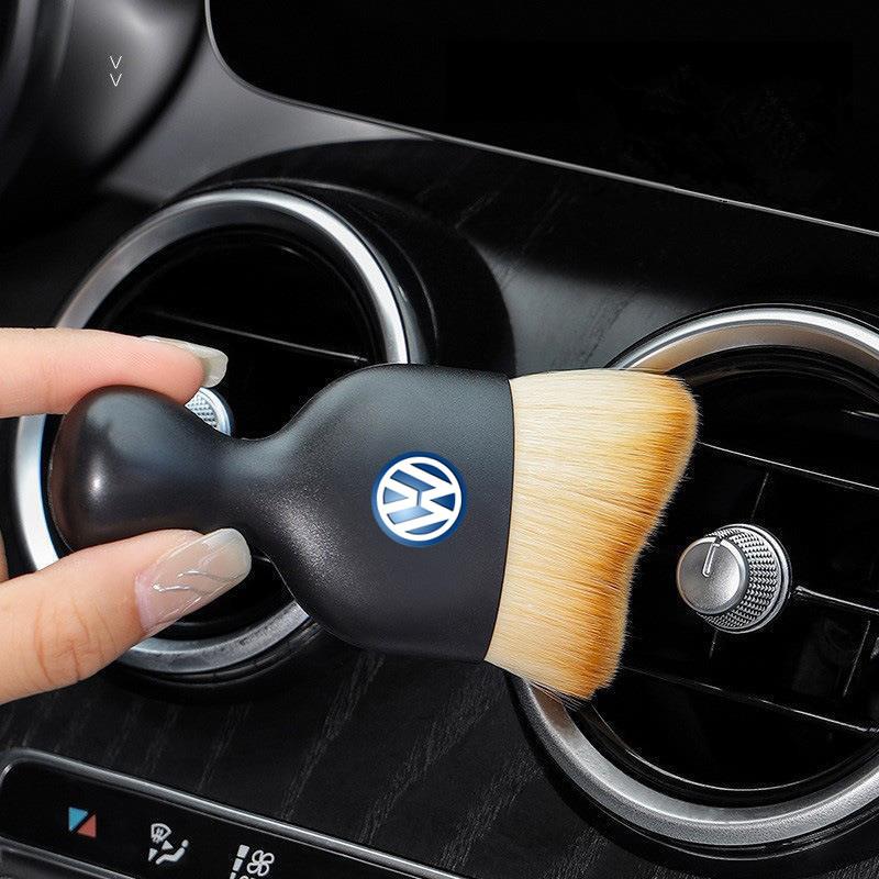 Car Sticker Hub Caps Car Interior Cleaning Tool Soft Brush Gap Dust Removal Tools For Volkswagen VW GTI Golf Sagitar Lamando Jet