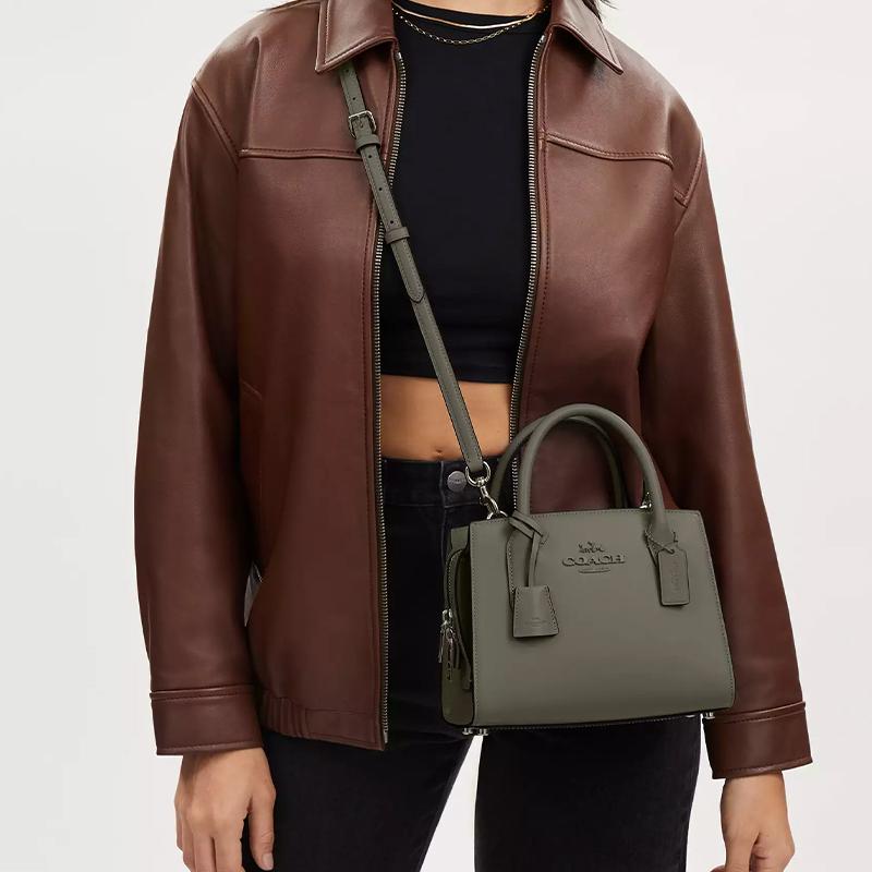 Coach 22 Brand Logo Detachable Shoulder Strap Exquisite Calfskin Small Crossbody Handbag Women Handbag Military-Green CP081-QBMGR