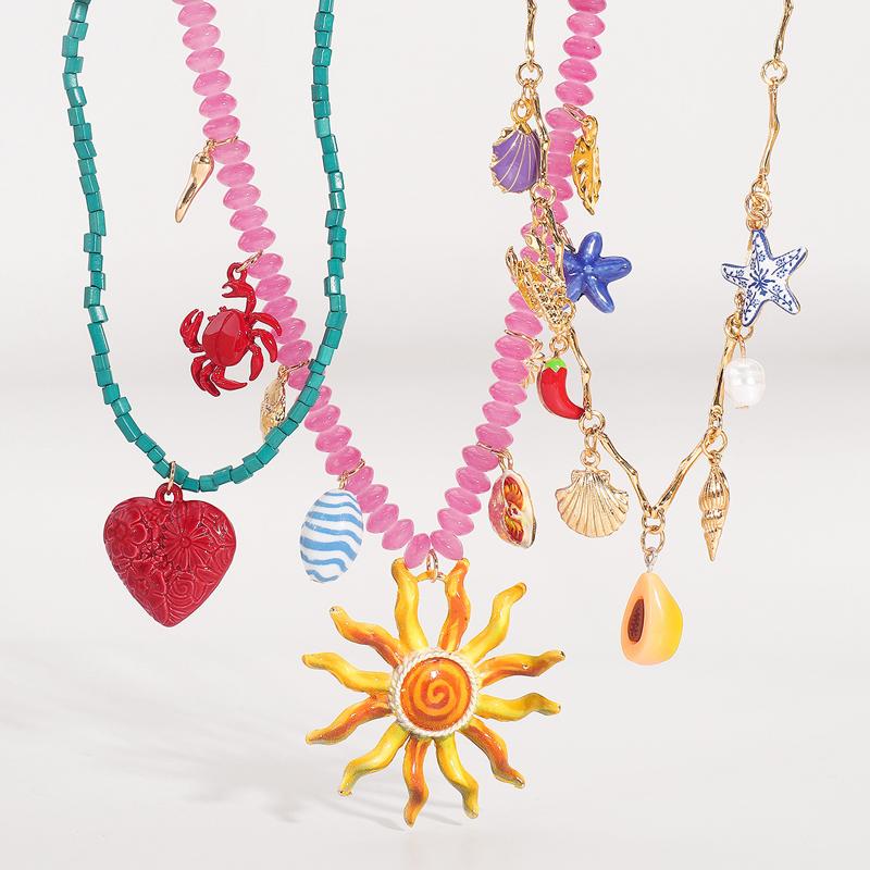 Bohemian Resin Sunflower Starfish Pendant Necklace for Women Fashion Crab Chili Star Beaded Clavicle Chain Ocean Jewelry Gift