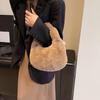 Fur Handbags Women's Small Half Moon Bag Warm Plush Wrist Bags Fashion Furry Short Handle Clutch Ladies Shoulder Bags