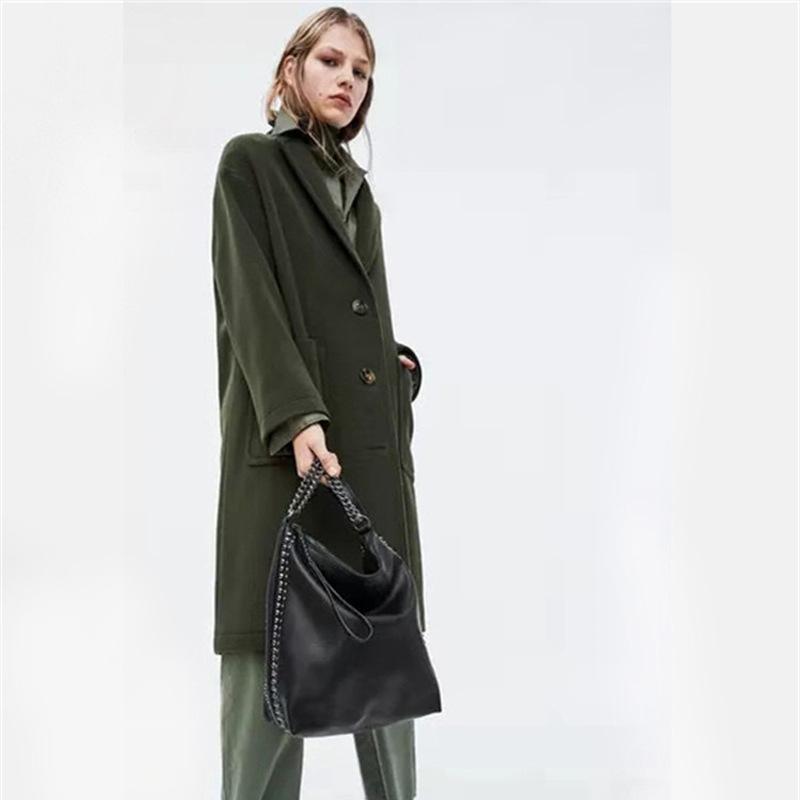New Korean Version Trendy Rivet Shoulder Bucket Bag Fashionable And Casual Large-Capacity Oblique Span Women'S Bag