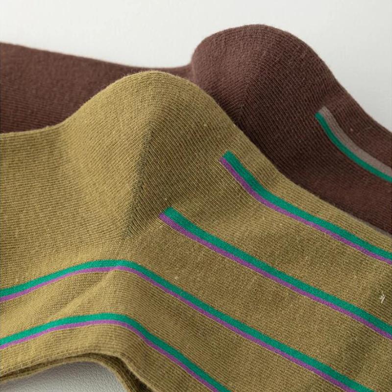 Neue Damenstrümpfe mit vertikalen Streifen JK Koreanischer Kontrastfarben Baumwolle Lockere Lange Socken Für Mädchen Harajuku Über Knie Socken Strumpf